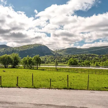 Apartment 2 Bedroom Awesome In Tjorhom