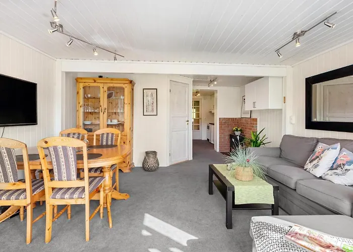 Appartement 2 Bedroom Awesome In *